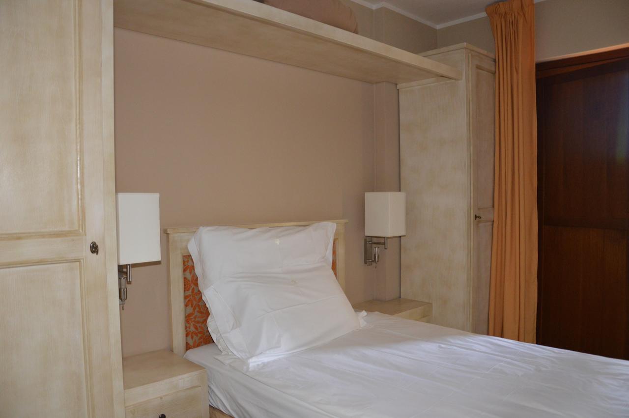 Roccamonfina Palace Hotel Стая снимка