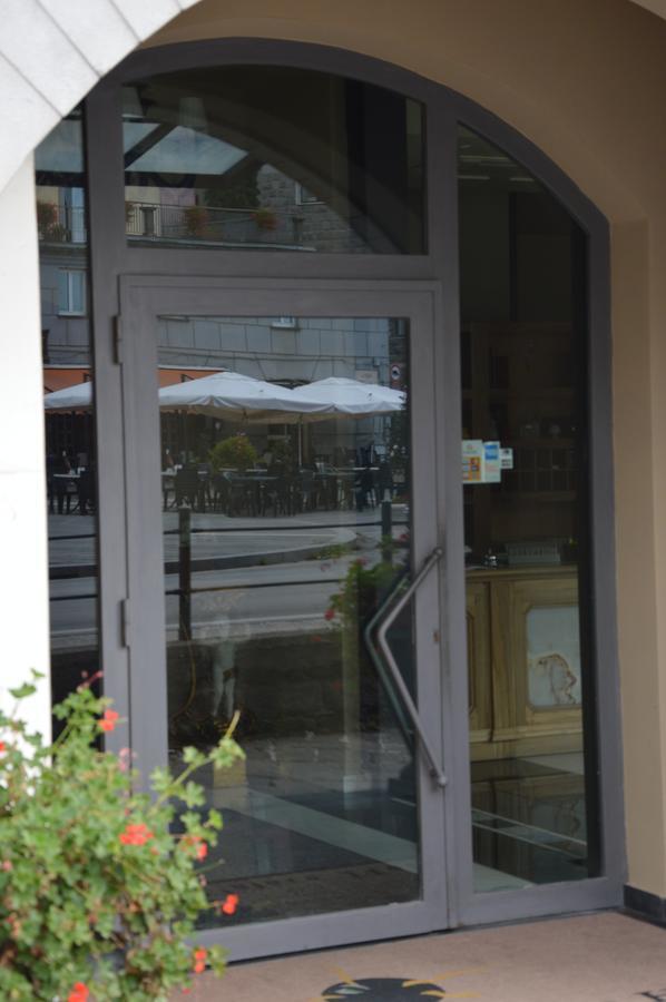 Roccamonfina Palace Hotel Екстериор снимка