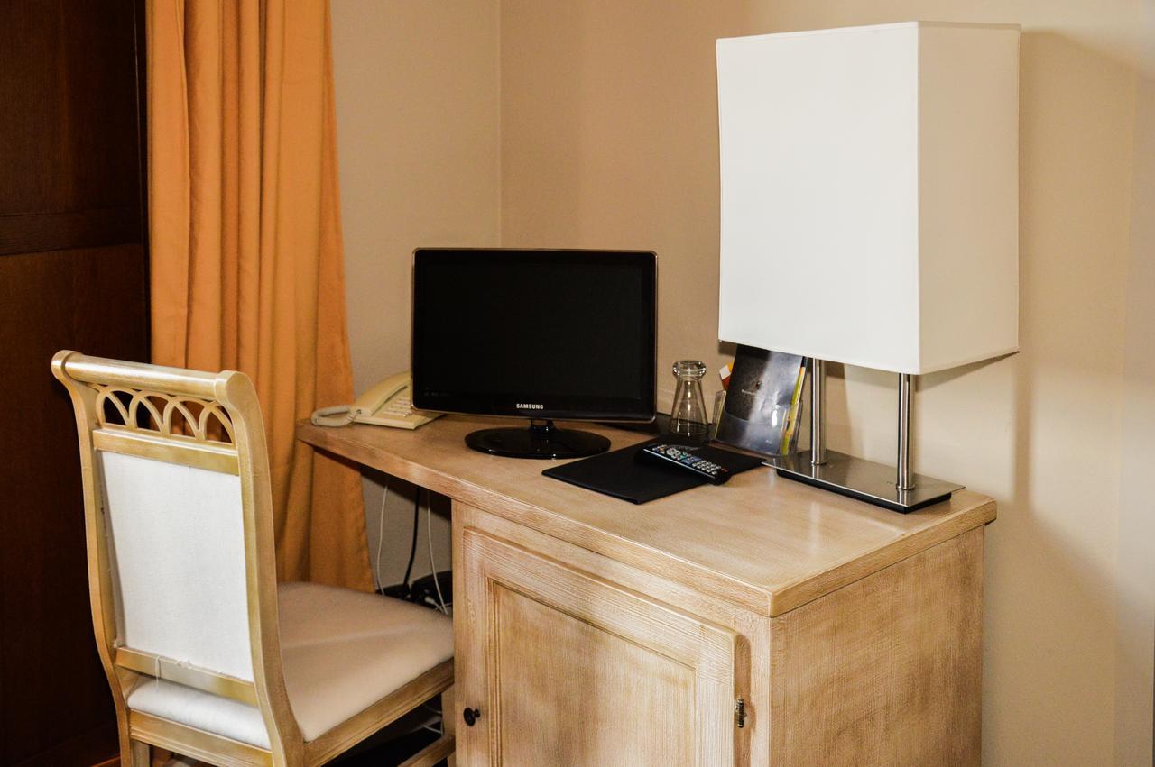 Roccamonfina Palace Hotel Екстериор снимка