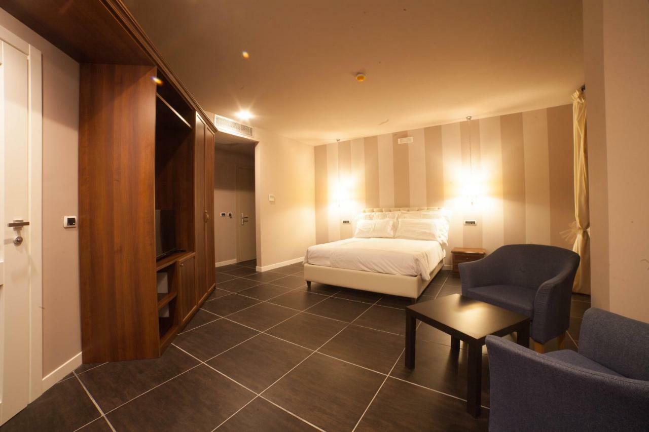 Roccamonfina Palace Hotel Екстериор снимка